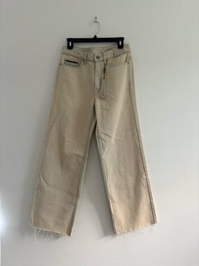 Calvin Klein Jeans Cream Wide-Leg Raw-Hem Jeans